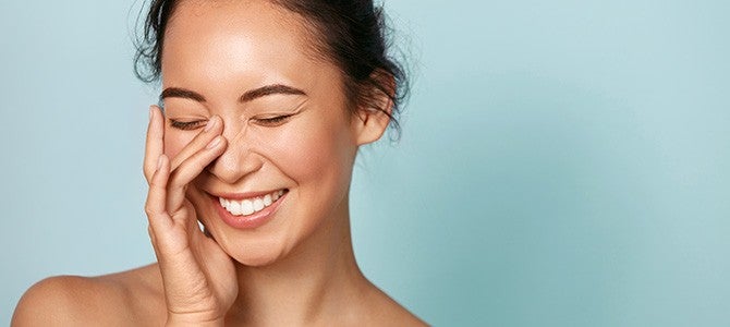 Microcurrent Device - Image 01 girl laughing